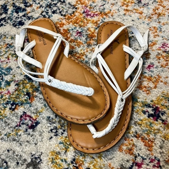 American Eagle Sandals 🌸 - Picture 1 of 4